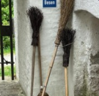 Besenparkplatz am Kesselturm