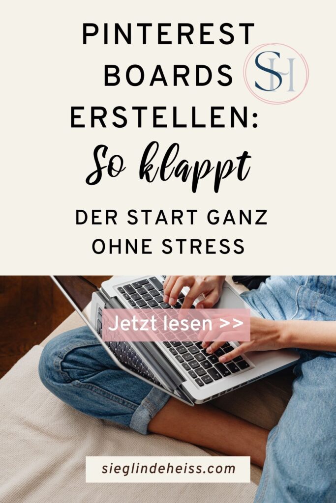 Frau erstellt am Laptop Pinterest Boards