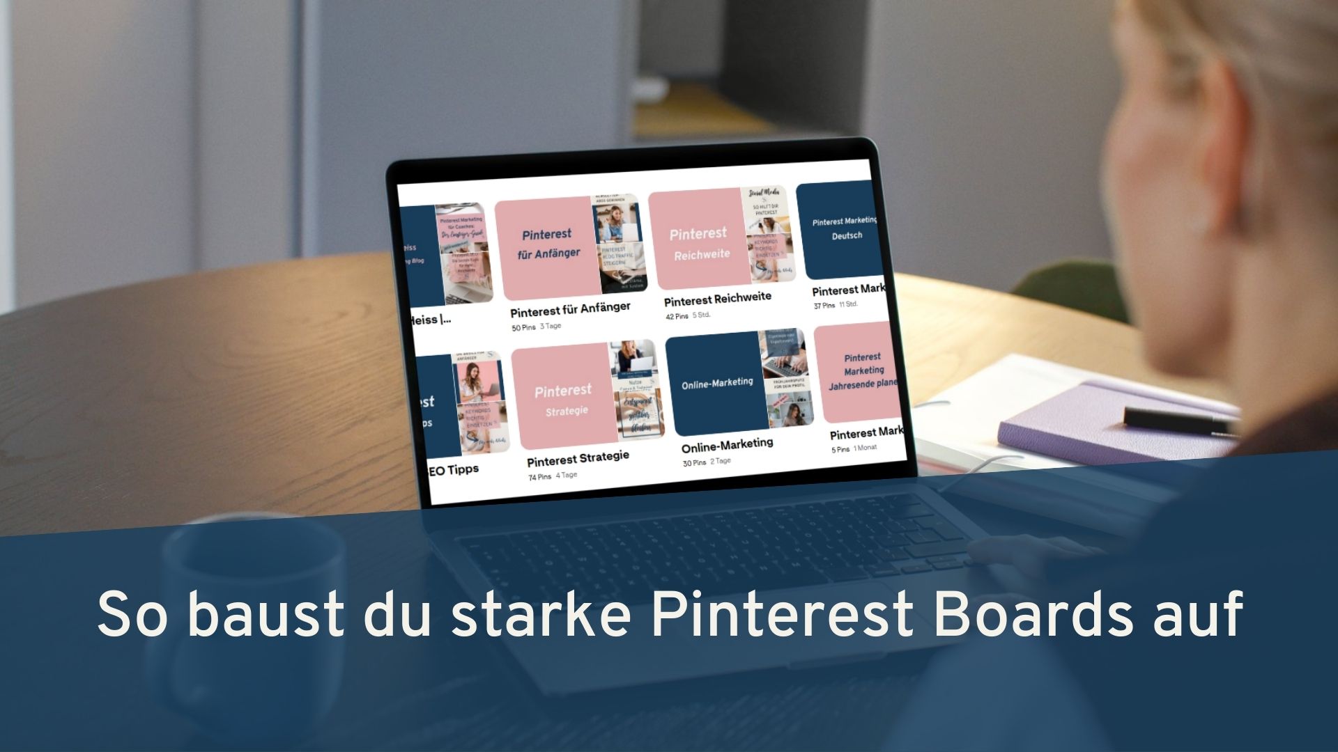 Pinterest-Boards Frau hat an ihrem Laptop die Pinterest Boards geöffnet